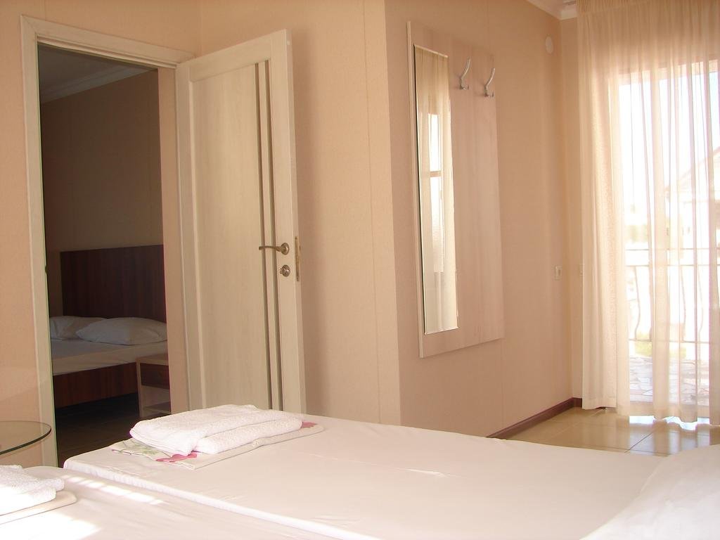 Гостевой дом Mini Hotel Beliy Parus Вардане