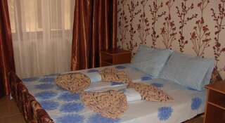 Гостевой дом Mini Hotel Beliy Parus Вардане Стандартный двухместный номер с 1 кроватью или 2 отдельными кроватями-13