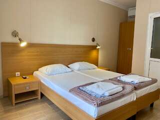 Гостевой дом Гостевой дом Белый парус Вардане-0